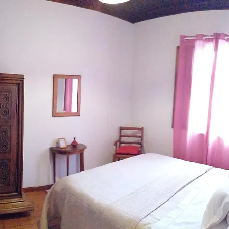 Casa Dos Pingos De Mel Frühstückspension 3*