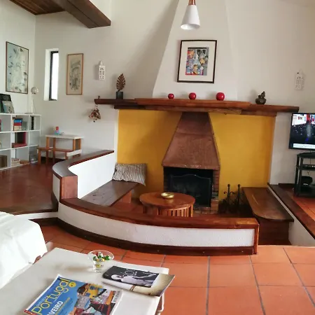 Casa Dos Pingos De Mel