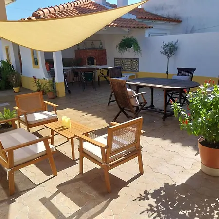 Casa Dos Pingos De Mel אבאירו