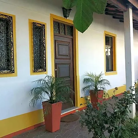 Casa Dos Pingos De Mel Bed & Breakfast