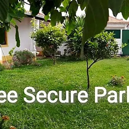 Casa Dos Pingos De Mel