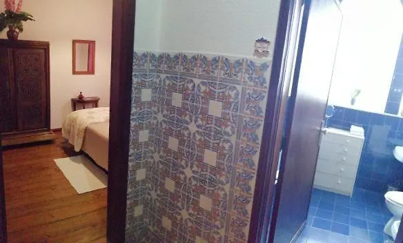 Casa Dos Pingos De Mel לינה וארוחת בוקר 3*